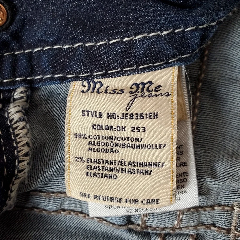 Miss Me Mid Rise Easy Shorts Denim Jean 29 Embellished Western Sequined Stretch